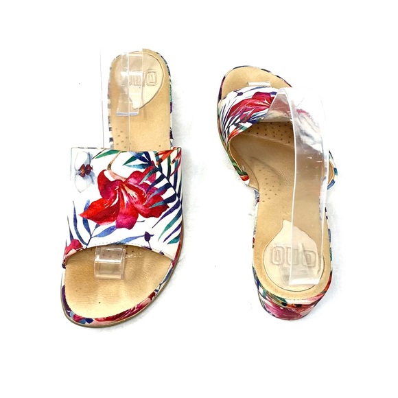 Ono Floral Sandals - Picture 6 of 8